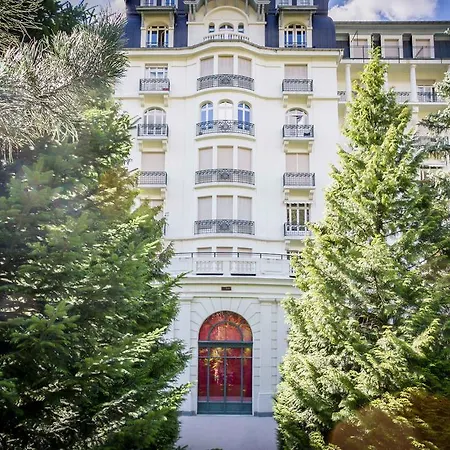 Le Majestic 76 - Year Daire *